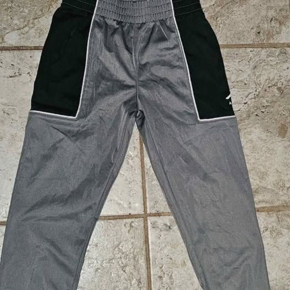 Air Jordan Track Pants, Boys Medium